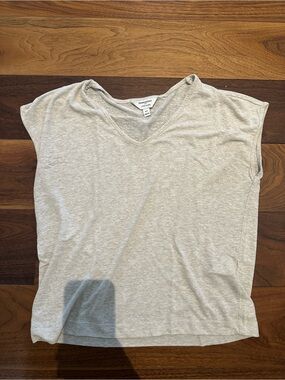 Banana Republic Women's Light Gray V-Neck Tank Top